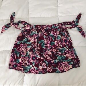 🌺American Eagle tie up off the shoulder top🌺